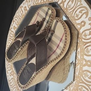 Burberry| Thong Leather Wedge Espadrilles Size 35